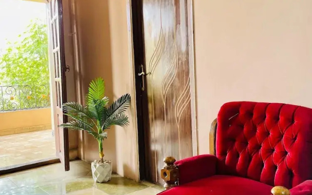 Narmar Hotel