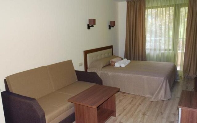 Eco Hotel Momata