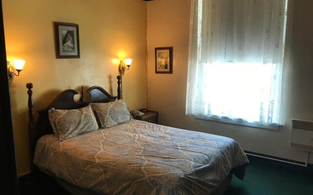 Historic Franklin Hotel