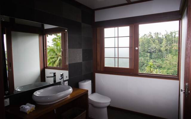 Suarapura Resort and SPA