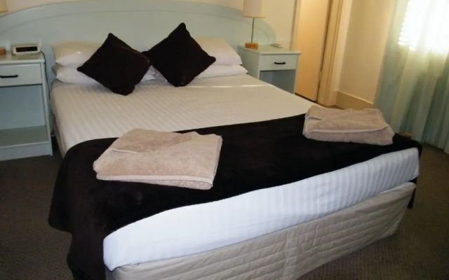 Grand Tasman Hotel