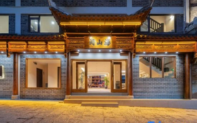 Fan Yun Mountain Villa River View Designer B&B (Zhusheng Bridge, Zhenyuan Ancient Town