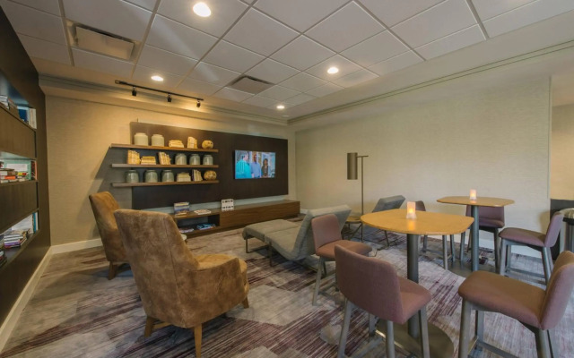 Courtyard by Marriott Nashua