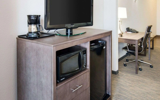 Comfort Suites San Angelo near University