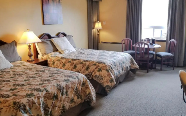 The Falls Inn Walters Falls - An Ontarios Finest I