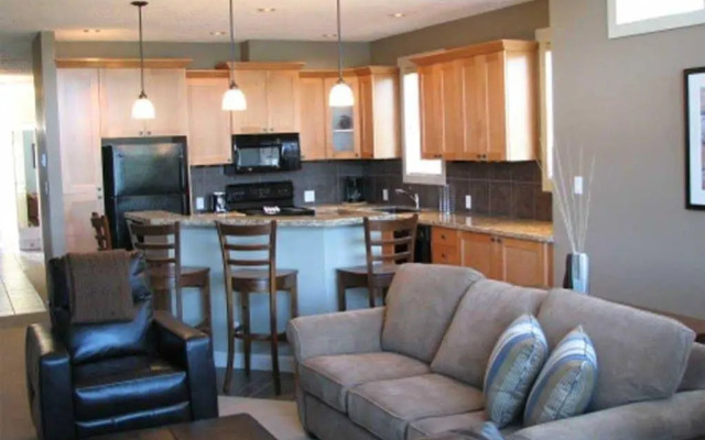 Sooke Harbour Resort & Marina