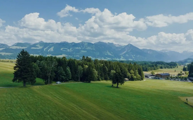 Platzhirsch First Class Living