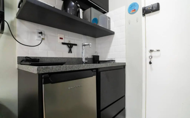 BHomy Bela Vista Moderno com varanda Y804B
