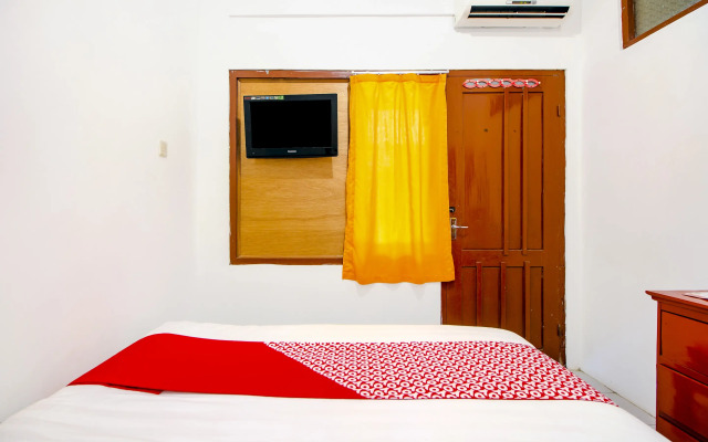 Super OYO 1788 House 24
