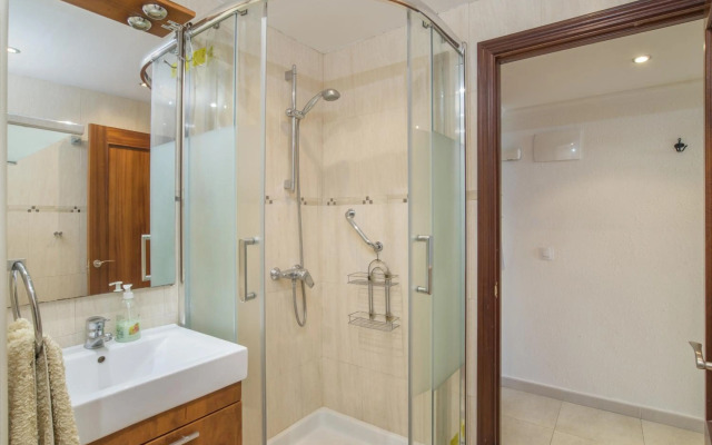 Stunning Marina view apartment