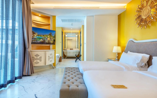 Phukalini Luxury Pool Villa & Onsen