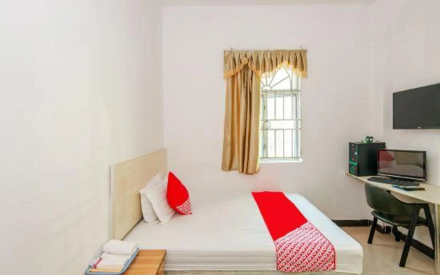 Longqiang Hostel