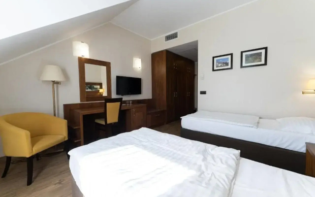 Hotel Arena Annex