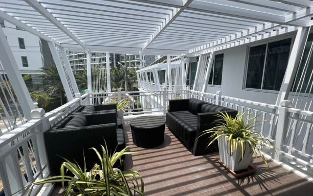 PARADISE Pool Villa Pattaya in Tropicana Village