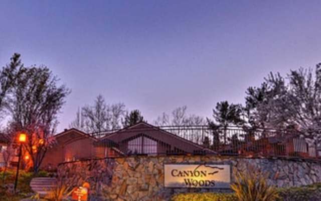 Global Luxury Suites near Canyon Lakes