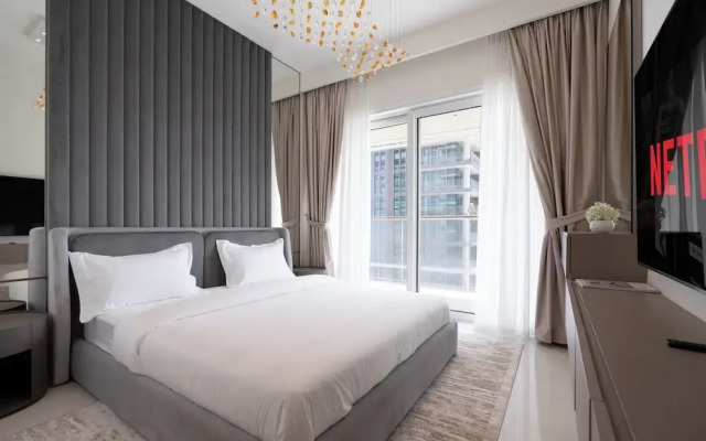 KeyRock - Grand Bleu Apt with Palm View