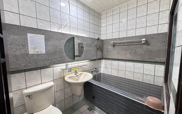 Fu Feng Hotel