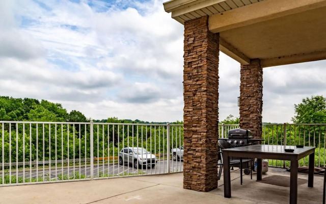 Staybridge Suites Philadelphia Valley Forge 422 by IHG