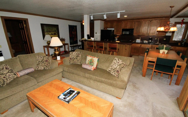 Mountainback #72, Corner Unit