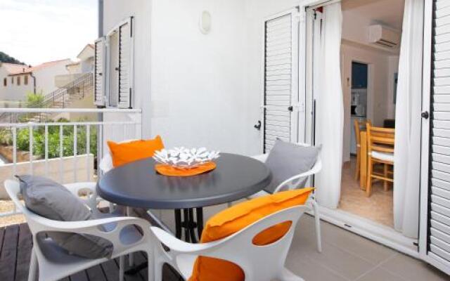 Apartments Villa Adria Bol