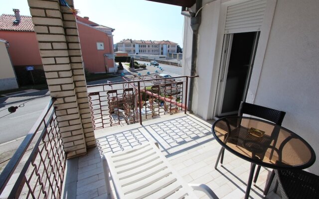 Eva Double Room With Kitchenette and Sea View 1