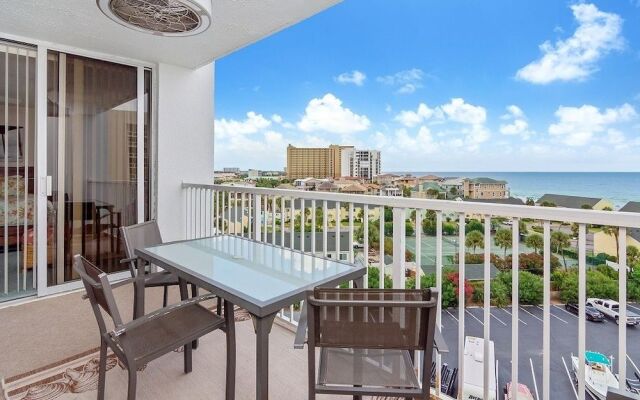 Shoreline 3082 Condo by RedAwning