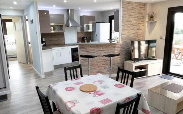 Appartement Six-Fours-les-Plages, 2 pièces, 4 personnes - FR-1-316-174