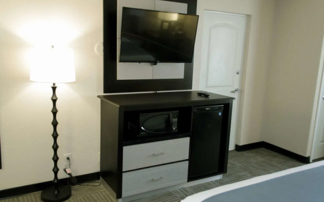 Regency inn and Suites