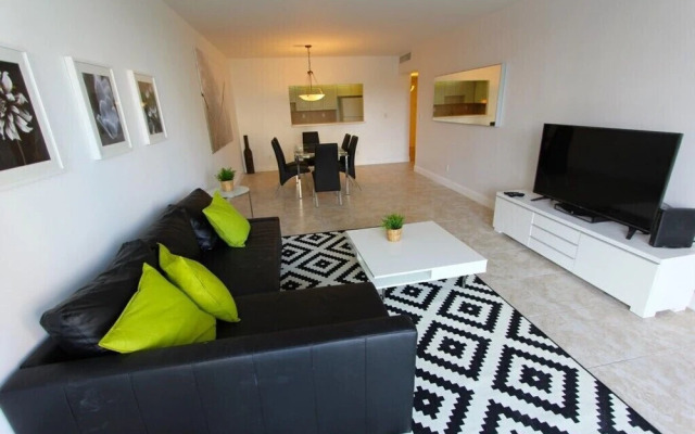 1 Bedroom Park View Apartment Or419