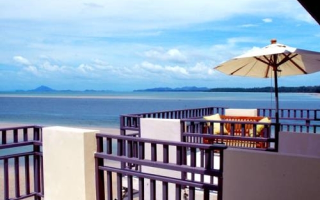 Lanta All Seasons Beach Resort