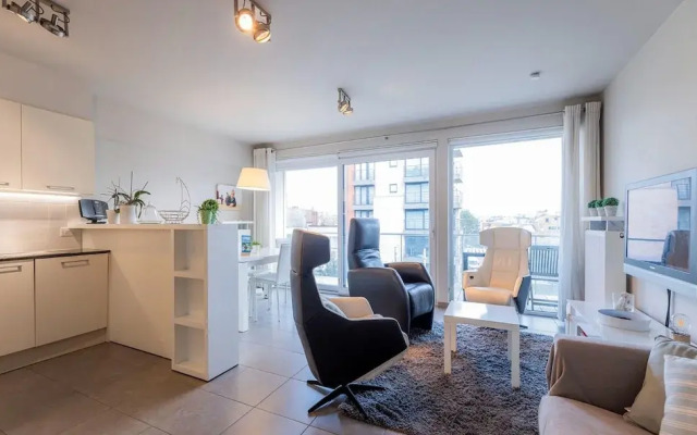 South-facing Apartment for 4 Guests