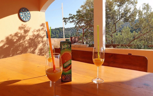 Peaceful Holiday House Senija