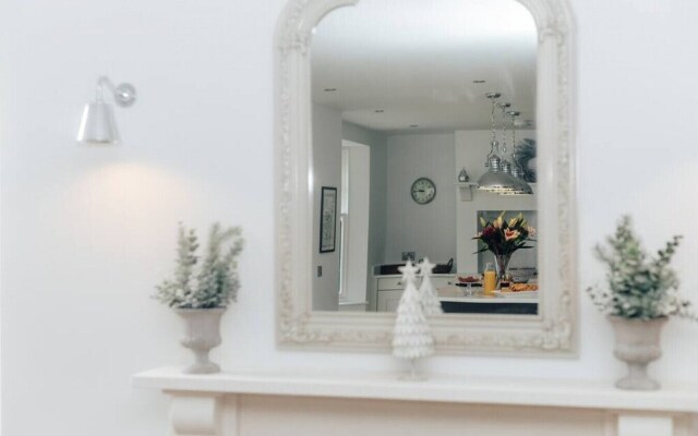 Woodvale Retreat - Sleeps 10