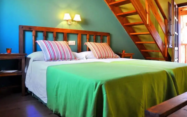 Casas Rurales Los Llares