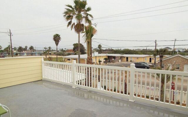 Beach Club Clubhouse 3