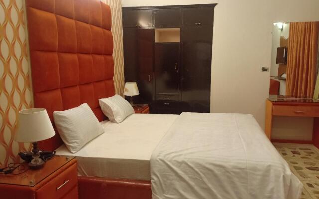 Karachi Hotel & Guest House