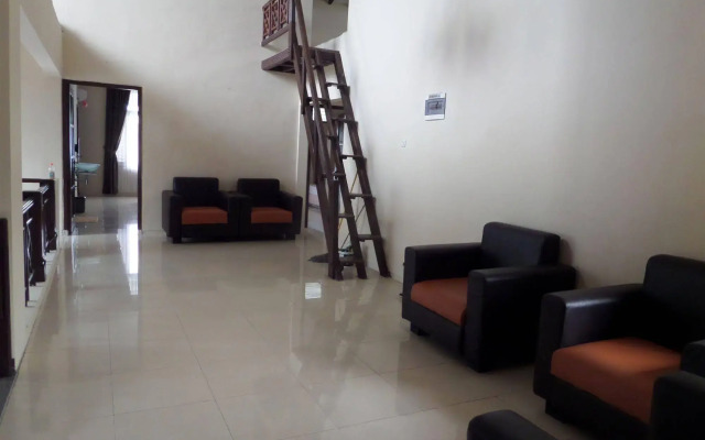 Emdi House Timoho