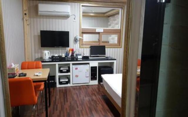 K7 Motel