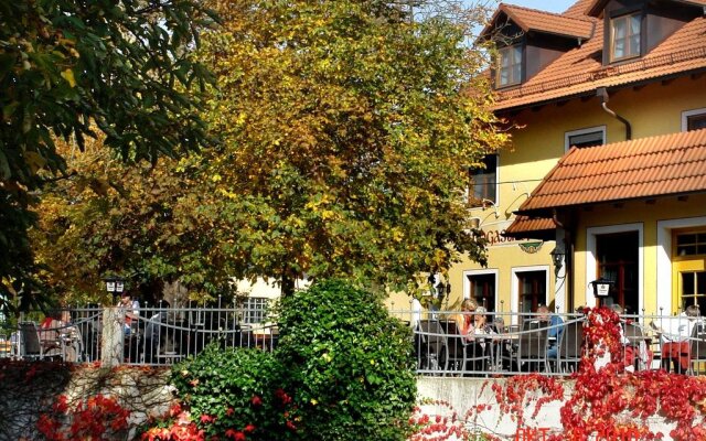 Landgasthof "Zum Birnthaler"
