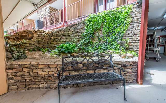 Quality Inn & Suites Gatlinburg North