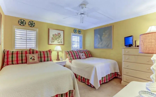 Popular Amelia South Panoramic Ocean View Condo by RedAwning