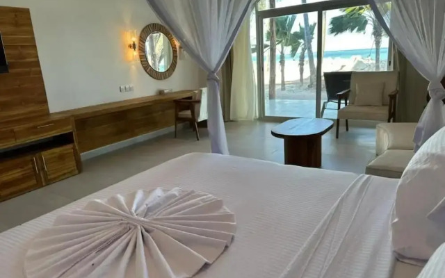 Royal Mandarin Hotel & Resort