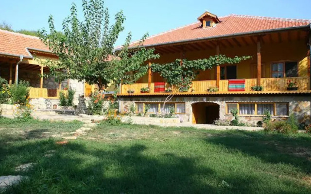 Pelican Birding Guest House