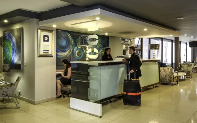 Urban Hip Hotels - The Nicol