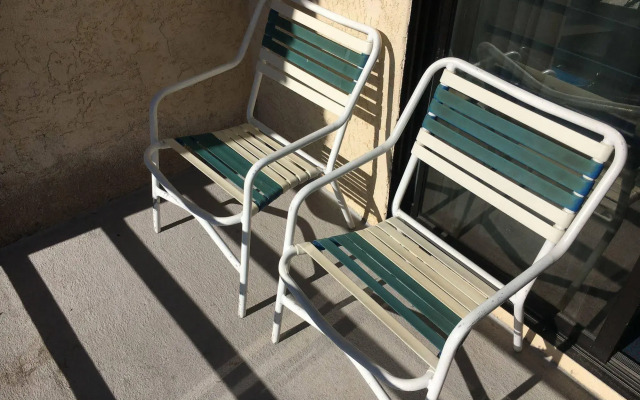 Seaport Village Inn Avalon