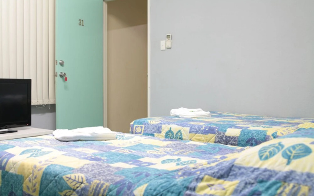 Platinum Motel
