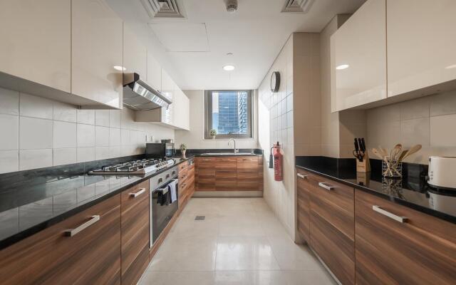 Stunning flat with balcony in Sparkle Tower