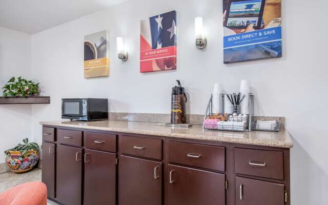 Motel 6 Marshall, TX