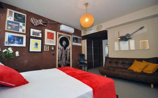 Rock'n'Roll Home stazione centrale