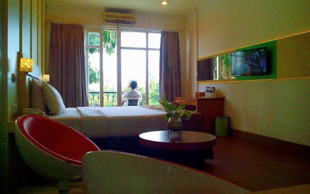 Hotel Victoria River View